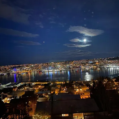 Exclusive With Spectacular Views And Jacuzzi فيلة ترومسو